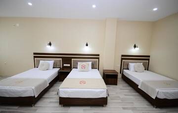 Фото номера Трехместный номер Отель Hotel 725 B г. Батуми 5
