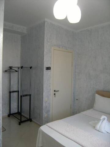 Фото номера Улучшенный трехместный номер Отель Hotel Ergo г. Батуми 26