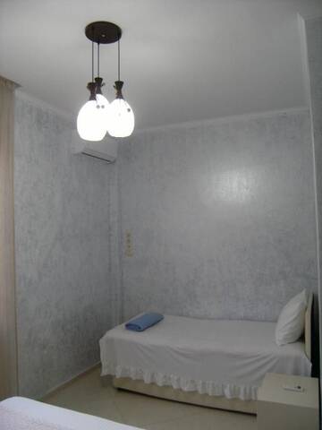 Фото номера Улучшенный трехместный номер Отель Hotel Ergo г. Батуми 27