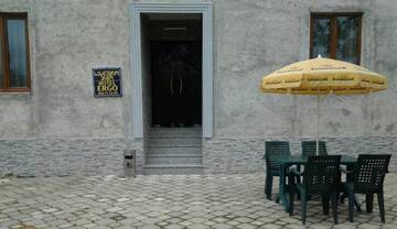 Фото номера Улучшенный трехместный номер Отель Hotel Ergo г. Батуми 17