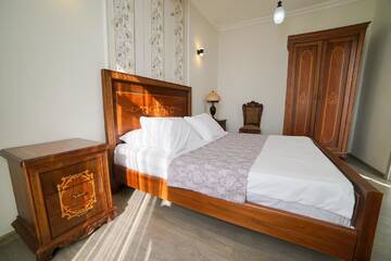 Фото номера Люкс с 1 спальней Гостевой дом Guest House Holiday Village г. Батуми 2