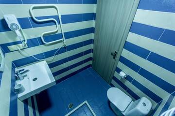 Фото номера Стандартный номер с кроватью размера &quot;king-size&quot; Отель Sadafi Hotel • სასტუმრო სადაფი г. Батуми 13