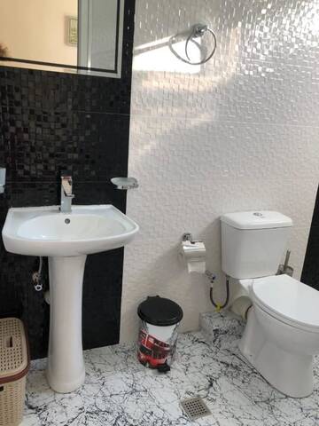 Фото номера Двухместный номер с 1 кроватью, вид на сад Гостевой дом Guesthouse Family г. Батуми 3