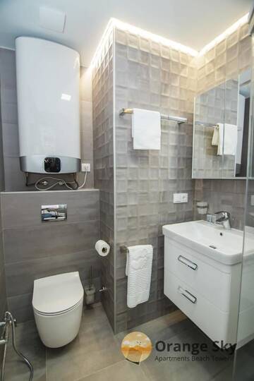 Фото номера Улучшенные апартаменты-студио с видом на море Апарт-отели Orange Sky Apartments Beach Tower г. Батуми 13