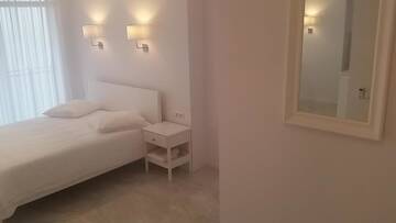 Фото номера Номер-студио с видом на море Апарт-отели SEA-VIEW Beluga &amp; Dolphin Luxury HOTEL apartments г. Батуми 26