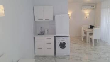 Фото номера Роскошные апартаменты-студио с видом на море Апарт-отели SEA-VIEW Beluga &amp; Dolphin Luxury HOTEL apartments г. Батуми 46