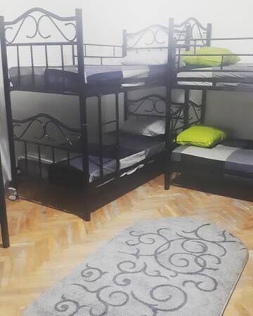 Фото номера Кровать в общем 8-местном номере для мужчин и женщин Хостелы Enjoy The Hostel г. Батуми 13