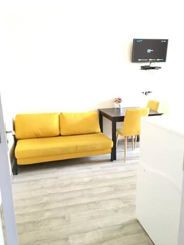 Фото номера Номер-студио с балконом Проживание в семье Holiday homes г. Батуми 3
