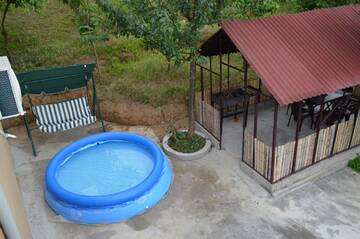 Фото номера Трехместный номер «Комфорт» с душем Гостевой дом Guesthouse kalakala г. Батуми 32