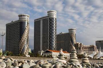 Фото номера Номер-студио с видом на море Апарт-отели Habiby Orbi Sea Towers г. Батуми 3