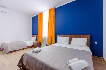 Фото номера Семейный номер Отель Komuna Hostel &amp; Hotel г. Батуми 4