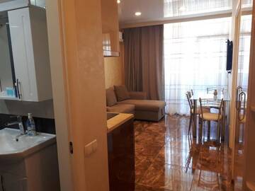 Фото номера Семейный суперлюкс Отели типа «постель и завтрак» ORBI Residence On Black Sea Coast г. Батуми 5