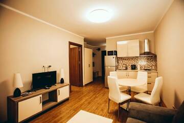 Фото номера Двухместный номер с 1 кроватью и балконом, вид на море Отель Holiday Lux Tower г. Батуми 13