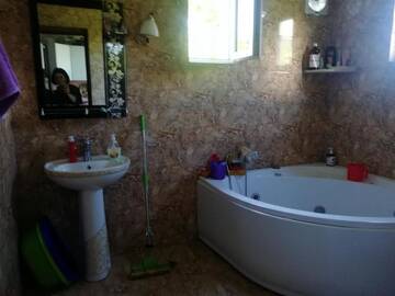 Фото номера Двухместный номер Делюкс с 1 кроватью Гостевой дом Villa Natalia г. Батуми 13