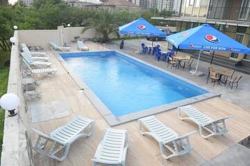 Фото Отели типа «постель и завтрак» Hotel Emily г. Батуми 1