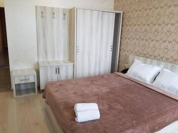 Фото номера Двухместный номер Делюкс с 1 кроватью и балконом Отель MikePalace г. Батуми 3