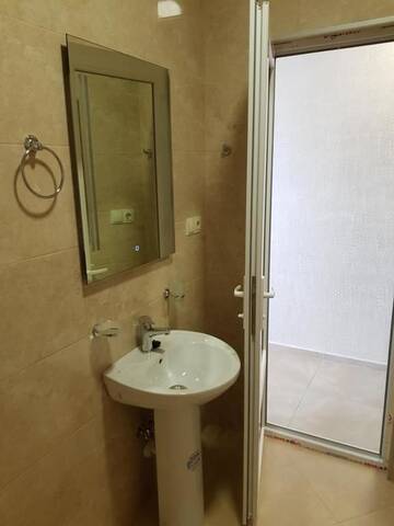 Фото номера Двухместный номер Делюкс с 1 кроватью и балконом Отель MikePalace г. Батуми 5