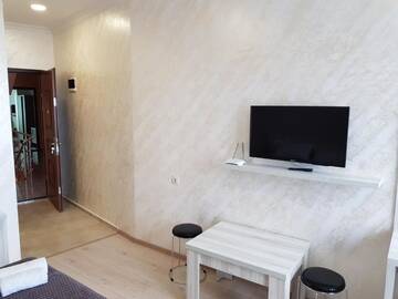 Фото номера Двухместный номер с 1 кроватью и балконом Отель MikePalace г. Батуми 9