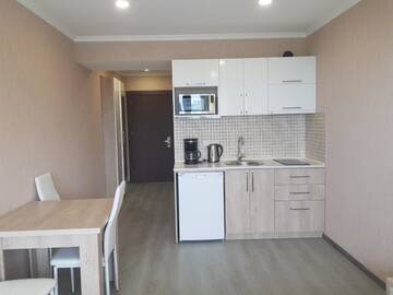 Фото номера Апартаменты-студио с видом на море Апарт-отели Apartment Orbi Beach Tower г. Батуми 8