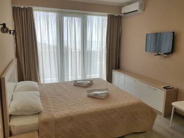 Фото номера Апартаменты-студио с видом на море Апарт-отели Apartment Orbi Beach Tower г. Батуми 15