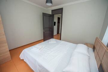 Фото номера Номер-студио с кроватью размера &quot;king-size&quot; и диван-кроватью Отель HOTEL COSMOS г. Батуми 15