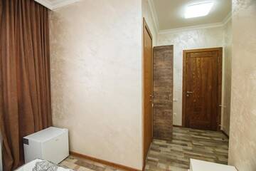 Фото номера Двухместный номер с 2 отдельными кроватями и видом на море Отель Villa Avgia г. Батуми 6