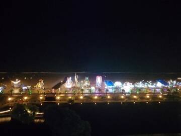 Фото номера Семейный суперлюкс Отель Twins tower Orbi city г. Батуми 12