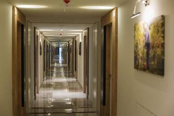 Фото номера Двухместный номер Делюкс с 1 кроватью и балконом, вид на море Апарт-отели ORBI CITY - Home on 26th Floor with Sea View г. Батуми 13