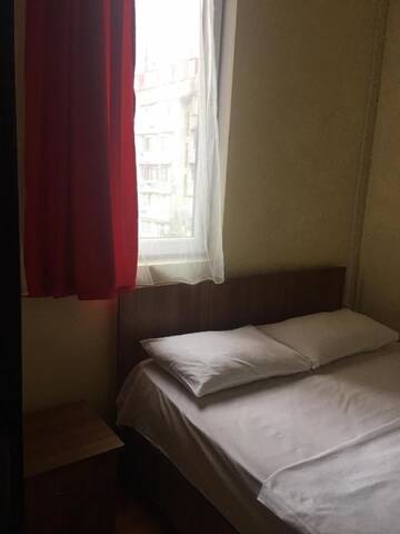 Фото номера Стандартный трехместный номер Отель HOTEL SUBTROPIK г. Батуми 2