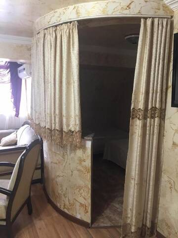 Фото номера Семейный номер-студио Отель HOTEL SUBTROPIK г. Батуми 4