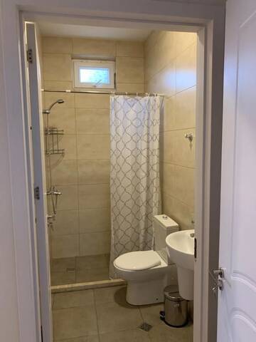 Фото номера Двухместный номер Делюкс с 1 кроватью Отель Villa Flora г. Батуми 6