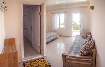 Фото Гостевой дом Tween house buknari г. Батуми 2