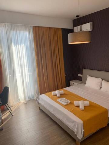Фото номера Полулюкс с видом на море Отель Hotel Orbi Towers г. Батуми 8