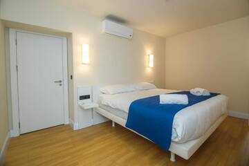 Фото номера Апартаменты с видом на море Отель Hotel Orbi City Center г. Батуми 54