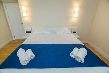 Фото номера Апартаменты с видом на море Отель Hotel Orbi City Center г. Батуми 53