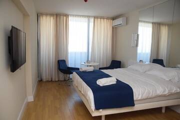 Фото номера Апартаменты с видом на море Апарт-отели Skyscraper Apartments In Batumi г. Батуми 18