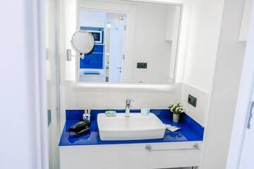 Фото номера Апартаменты-студио с видом на море Отель Orbi City Inn г. Батуми 34