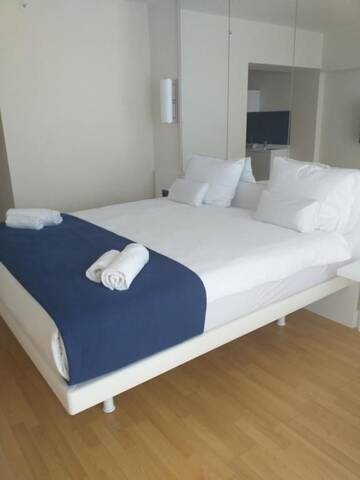 Фото номера Классический трехместный номер Отель Serenada Apartment г. Батуми 39