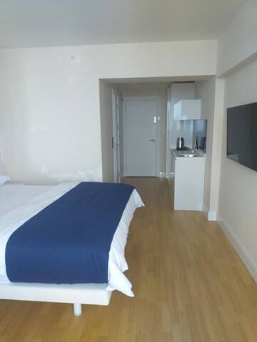 Фото номера Классический трехместный номер Отель Serenada Apartment г. Батуми 34