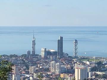 Фото номера Номер Делюкс (для 2 взрослых и 1 ребенка) Отель Batumi Georgia г. Батуми 49