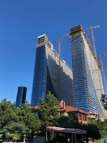 Фото номера Номер Делюкс (для 2 взрослых и 1 ребенка) Отель Batumi Georgia г. Батуми 33
