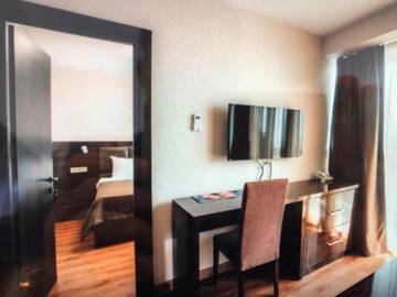 Фото номера Семейный суперлюкс Отель Hotel 36 - ORBI Beach Tower Batumi - 36th floor г. Батуми 3