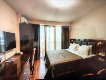 Фото номера Двухместный номер с 1 кроватью с видом на море Отель Hotel 36 - ORBI Beach Tower Batumi - 36th floor г. Батуми 4