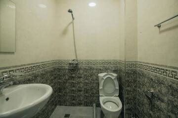 Фото номера Апартаменты с балконом Мини-отель Hopeful Homes г. Батуми 4