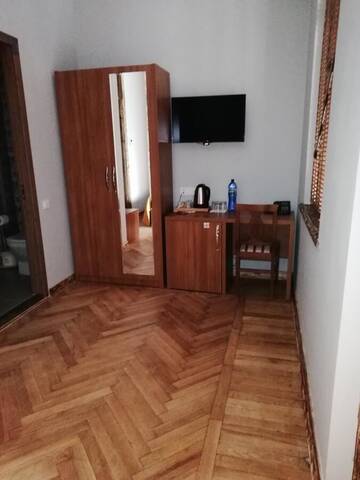 Фото номера Стандартный семейный номер Гостевой дом palm hotel г. Батуми 24