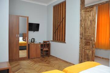 Фото Гостевой дом palm hotel г. Батуми 3
