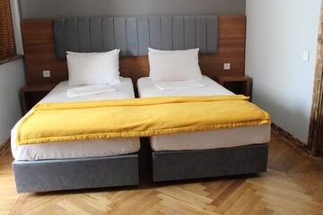 Фото номера Стандартный семейный номер Гостевой дом palm hotel г. Батуми 31