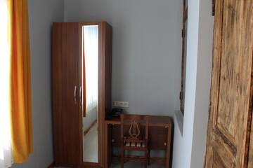 Фото номера Стандартный семейный номер Гостевой дом palm hotel г. Батуми 32