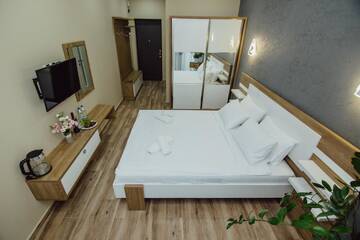Фото номера Двухместный номер с 1 кроватью и балконом Отель Butic Home г. Батуми 2