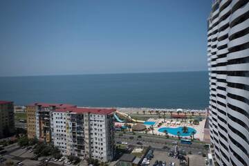 Фото номера Двухместный номер Делюкс с 1 кроватью и видом на море Отель Orbi Plaza Hotel Official г. Батуми 11